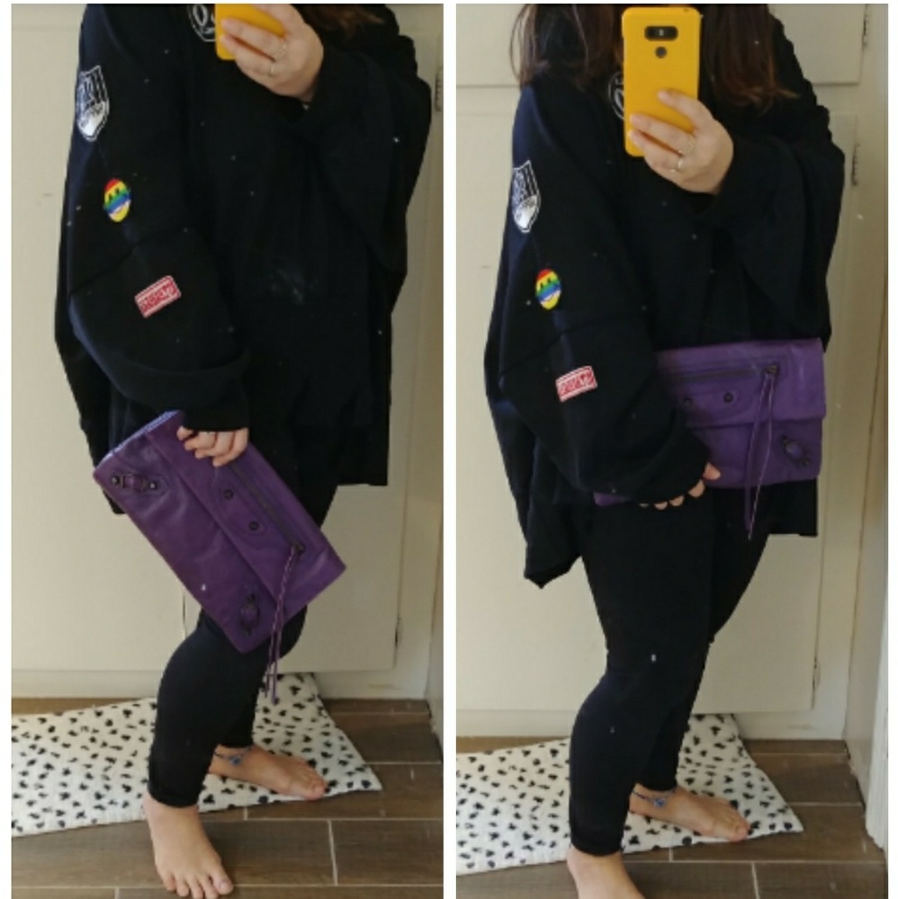 Balenciaga envelop clutch 224915